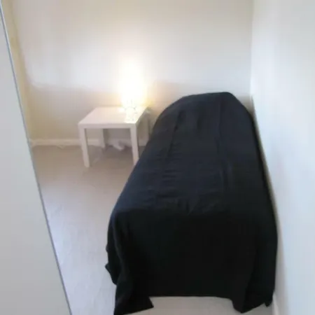 Three Bedroom In Oslo, Stromsveien 232 F * Oslo